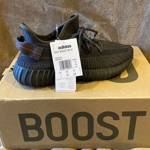 Yeezy Boost 350 V2 as 7 black/black/black FU9006